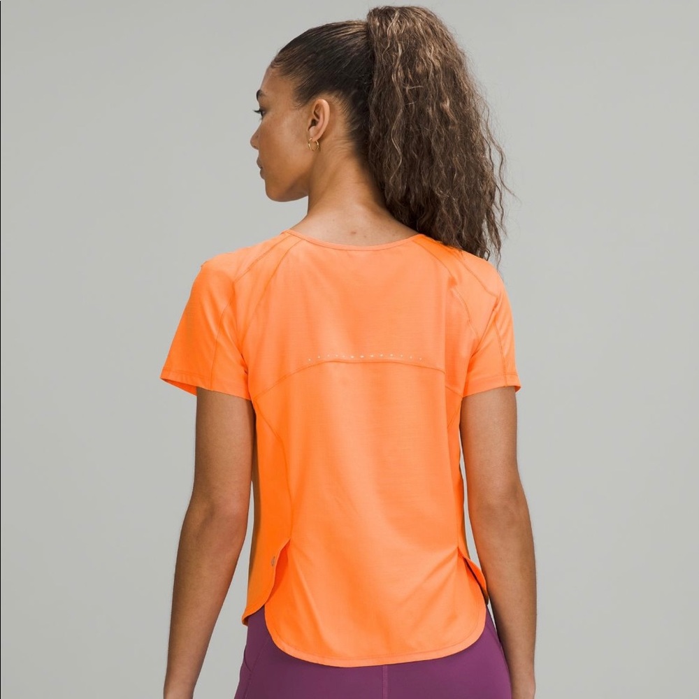 lululemon lightweight stretch run short sleeve shirt size 2